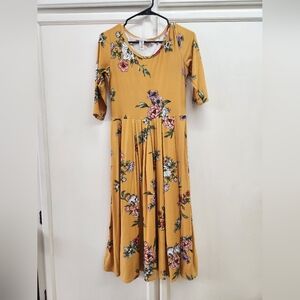 Floral Mustard Dress szS Brand is Pretty Young Thing